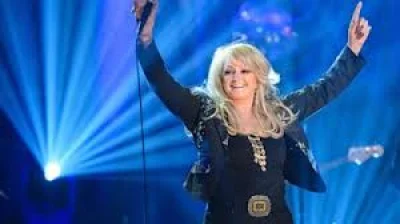 Hundreds to Line Newton Road as Bonnie Tyler Funeral Passes Mumbles