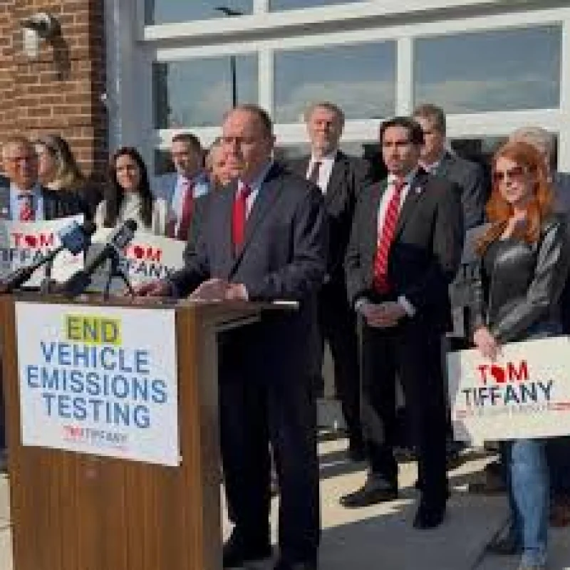 Tom Tiffany dodges Trump campaign question in Wisconsin
