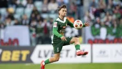 Leszek Ojrzyński answers questions before Zagłębie Lubin Vs Śląsk Wrocław derby