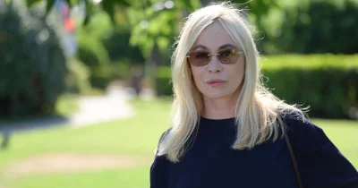 Emmanuelle Béart partage un été en Toscane depuis Lucques
