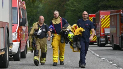 Philippe thanks rescuers as Wildfires burn more than 2,000 hectares