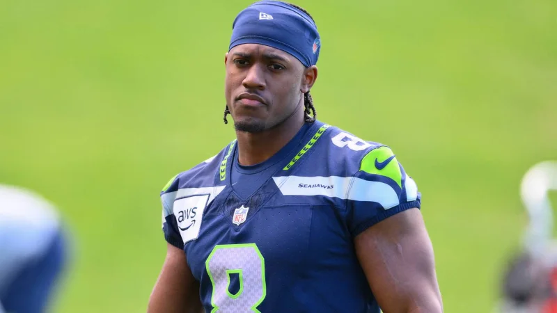 Jadarian Price ruled out vs. Cowboys after upper leg soreness
