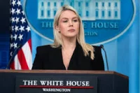 Karoline Leavitt ends White House role after briefing room changes