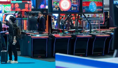 Keith Lam opens FIRSTAGE in Macau with six works