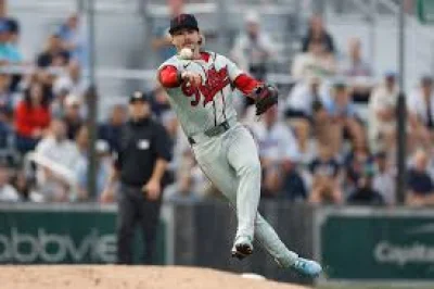Bryson Stott’s 11th straight start at third base shows the Phillies mean business — Twins Game Today has a real defensive story