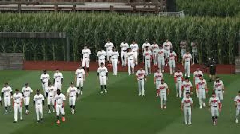 Tyler Stephenson idle Sunday as Dane Myers note marks Reds lineup change