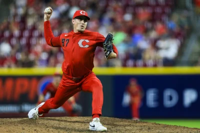 Kent Emanuel selected from Triple-A Louisville by the Reds