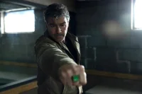 Kyle Chandler leads Green Lanterns review as Lanterns called a bust