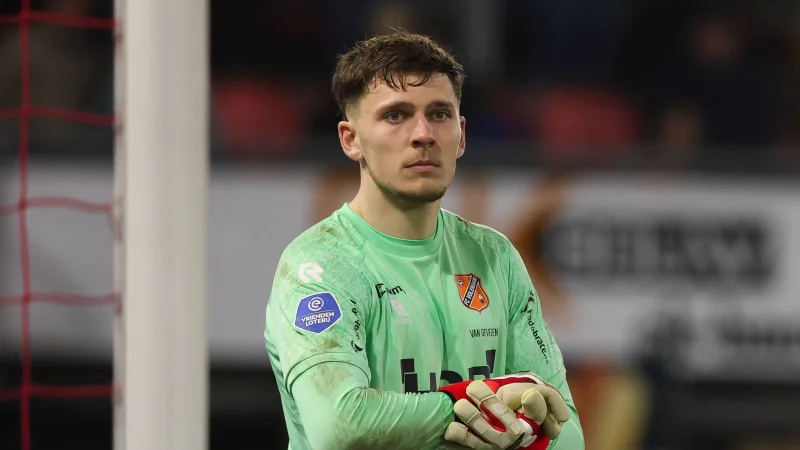 €4 million Ipswich signing Kayne Van Oevelen set for Valencia loan