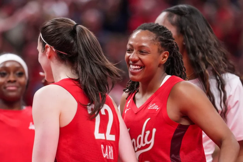 Caitlin Clark backs Kelsey Mitchell with 28-point Kiki Rice nod