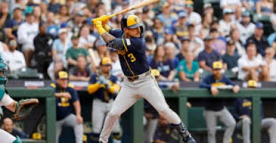 Brewers host Mariners after 77-48 start as Mariners Vs Brewers opens key homestand