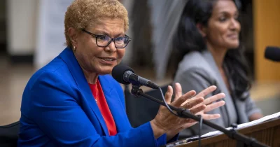 Karen Bass Trashes Raman, Street Taco Vendors At Sherman Oaks Debate