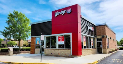 Nelson Peltz-backed proposal lifts Wendy 16% on August 12