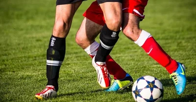 Lincoln's first home game in the second tier since 1961 ends in 3-1 defeat to Portsmouth — Bbc Championship