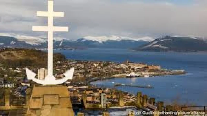 Inverclyde Council seeks migrants to lift Greenock decline — Bbc News Scotland