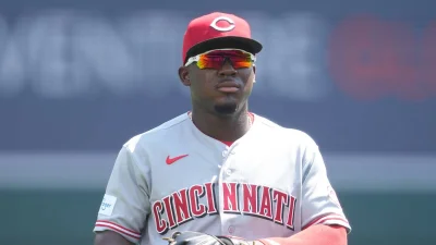 Noelvi Marte optioned to Triple-A Louisville, making Héctor Rodríguez the Reds' de facto right fielder