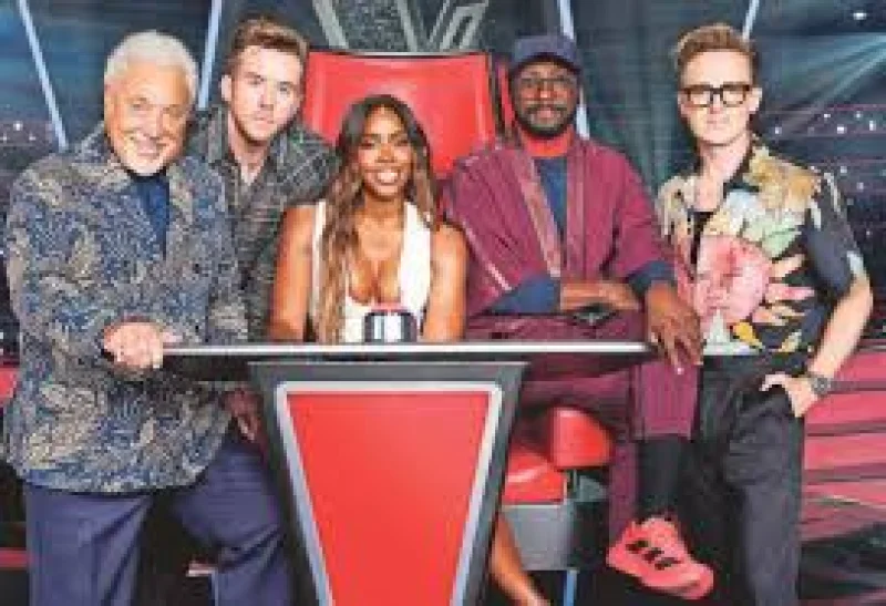 Kelly Rowland joins The Voice Uk with 22 red boxes shift