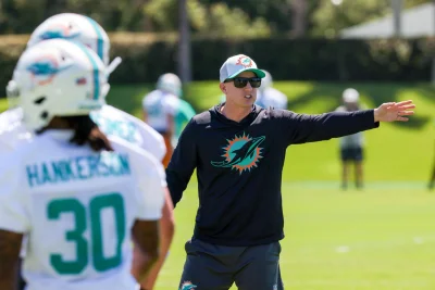 Chris Johnson Nfl: Miami Dolphins' 12.1 air yards and 32% 12 personnel usage hint at a real offensive pivot — Chris Lawson