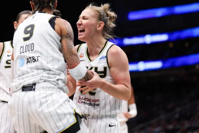 Courtney Vandersloot returns to Chicago Sky lineup on June 26 after ACL tear