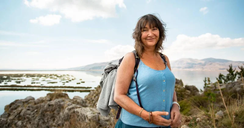 Jo Gardiner dies a year after son Sam on Jo Race Across The World