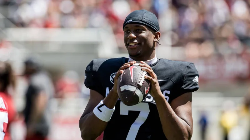 Kj Jackson named Arkansas starting quarterback for 2026 after tight battle, says Ryan Silverfield