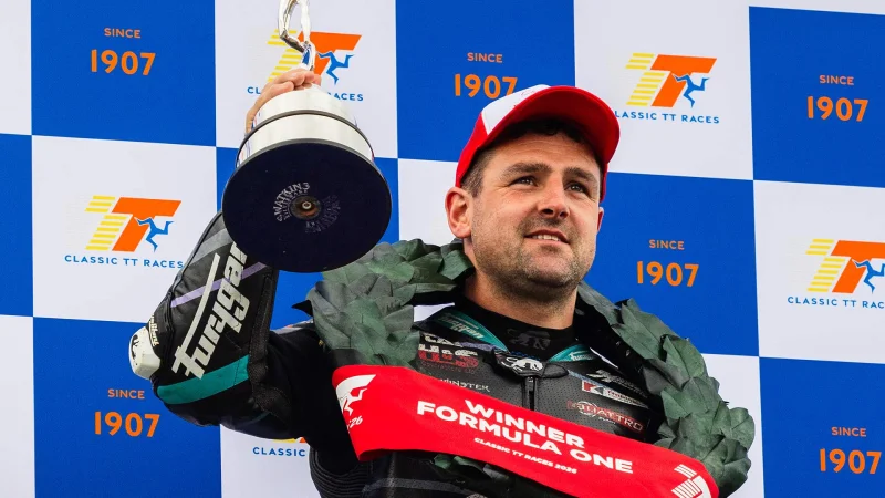 Michael Dunlop Formula One Classic Tt victory comes with a 129.078mph final lap and two records to back it up