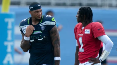 Seahawks Score Two First-Quarter Touchdowns for a 13-3 Lead Over the Titans