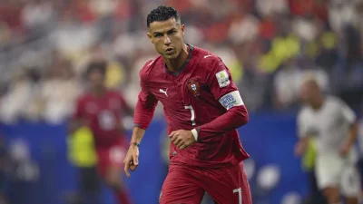 Cristiano Ronaldo Debuts Honey Blonde Hair at August 21 Match — Cristiano Ronaldo New Hairstyle