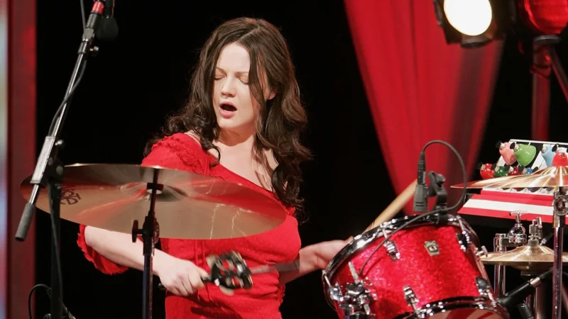 Joe Hutchison Misidentified Meg White in a 17-Year Report