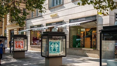 Zarna Garg Hermes toilet story lacks verified detail
