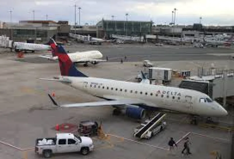 Delta Pilot Il flight diverts to Detroit after captain says he is ill