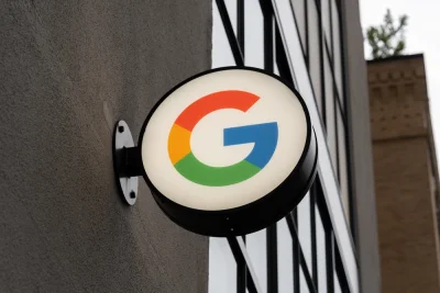 Google Stock Holds Tight Range as Alphabet Naps Around 6-8 Bars