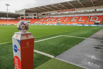 Josh Earl agreed move from Barnsley to Blackpool as Ian Evatt plugs a left-back problem
