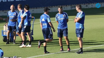 Real Zaragoza’s open session draws 400 fans before the Nástic de Tarragona debut
