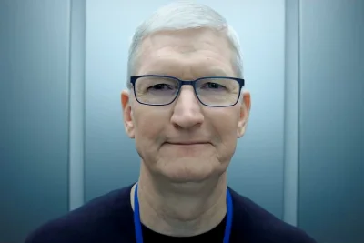 Tim Cook ends 15 years as Apple CEO in last week