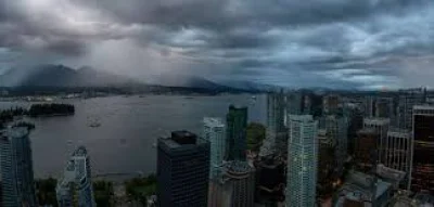 BC Bob films August 23 Electrical Storm strike in Vancouver