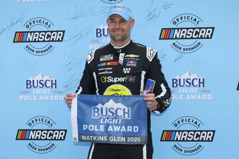 Shane van Gisbergen leads Ryan Preece by 31 points entering final regular-season race — Nascar Race Standings update