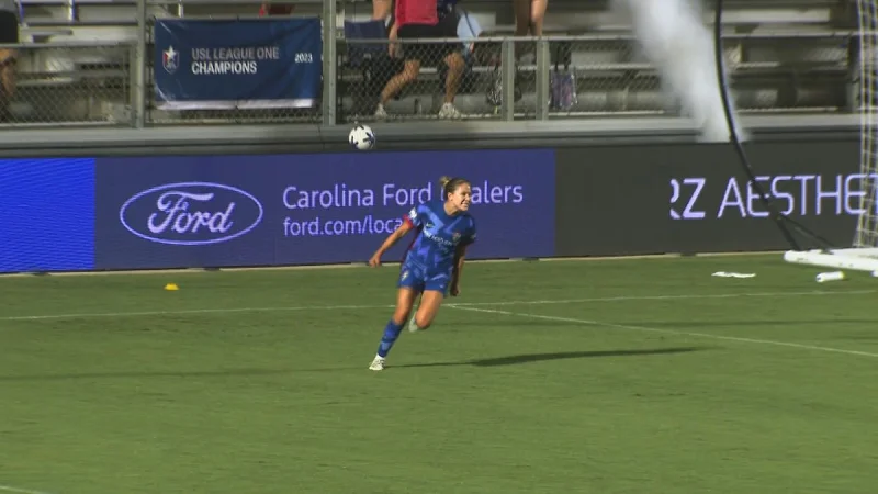 Ashley Sanchez scores twice to set North Carolina Courage single-season goals record in Nwsl Standings push