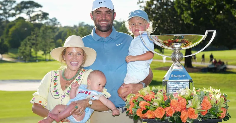Scheffler wins 2nd FedExCup by 3 strokes at East Lake — Viktor Hovland Scottie Scheffler Tour Championship