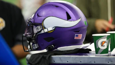 Walter Rouse as Vikings fall 34-6, Jacob Thomas injured