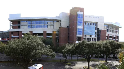 51-year-old dies after stepping off ledge at Ben Hill Griffin Stadium
