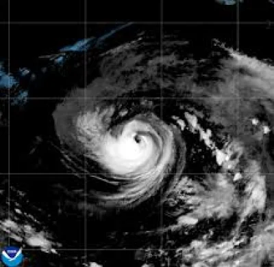 Greg Abbott destaca inundaciones mientras Tropical Storm Edouard apunta a Texas