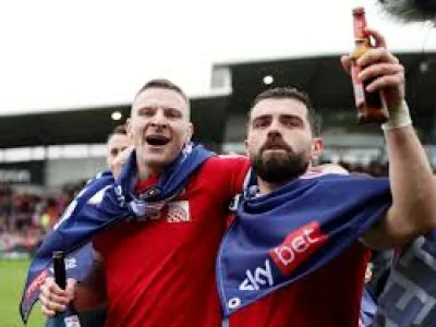 Elliot Lee leaves Wrexham after 41 goals and 152 games — Free Agent Football