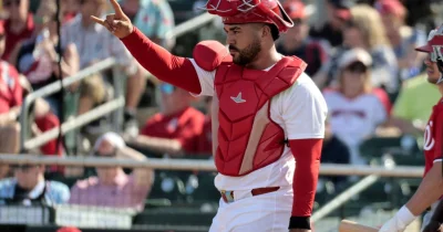 Leo Bernal to join Cardinals roster Tuesday in Los Angeles