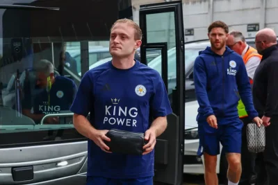 Charlton Athletic eye late loan move for Oliver Skipp on Deadline Day