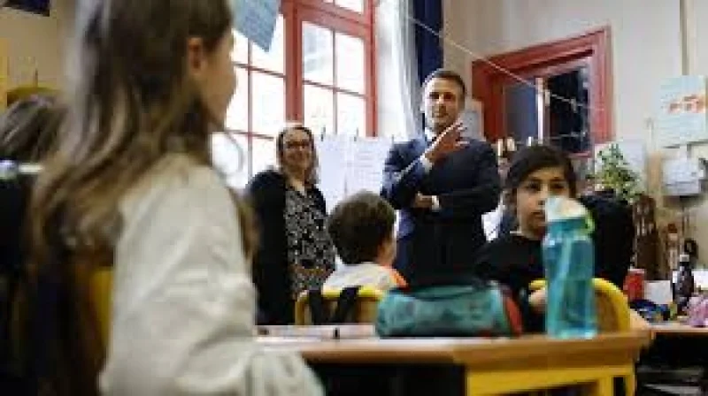 Macron visite lycée Chaptal à Mende pour la dernière rentrée