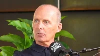 Mike Dean Referee admits to 20-25 minute whistle game in Premier League matches