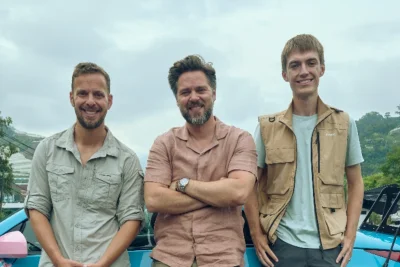 Thomas Holland leads New Grand Tour Review with 3-host reset