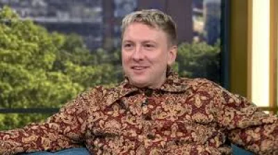 Joe Lycett launches Lycett Arms live Friday broadcasts from East End