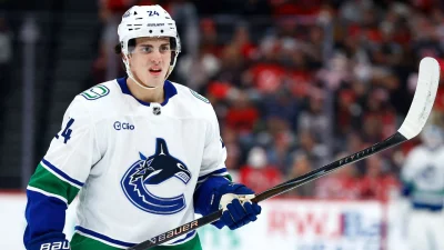 Vancouver Canucks lock in Zeev Buium on eight-year, $75.04 million deal — Zeev Buium central to long-term plan